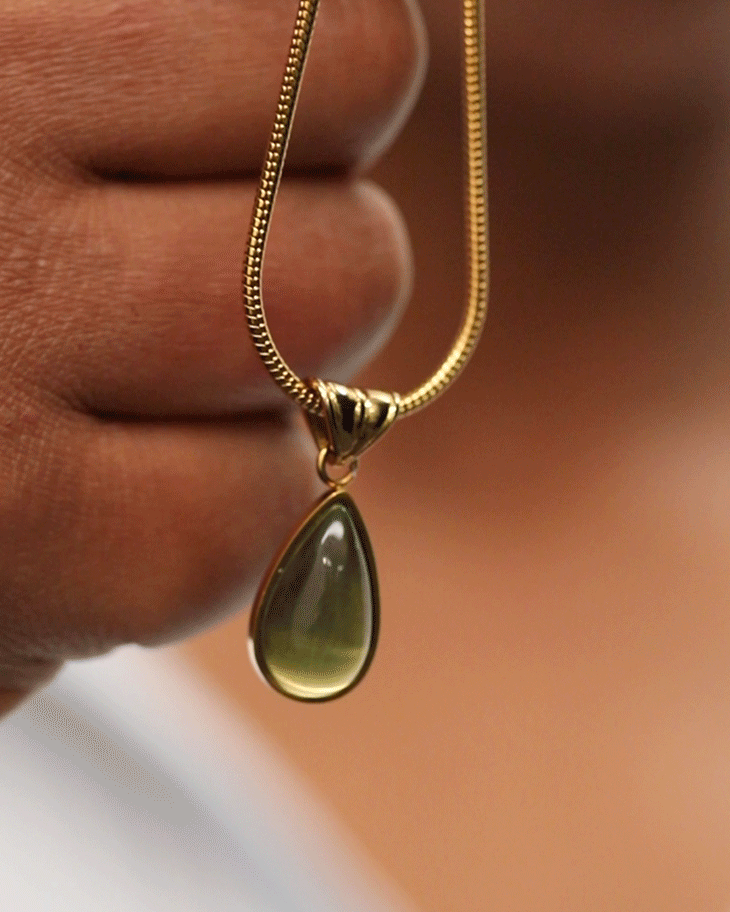 Waterdrop Necklace